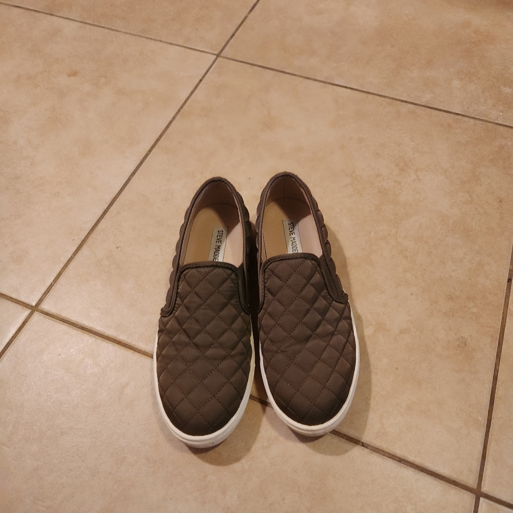 Steve Madden Quilted Slip-ons (Forest Green)
